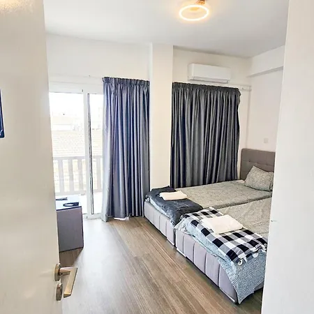 Downtown Rooms, 200m From Marina * Larnaka