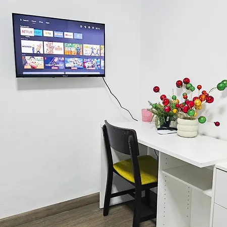 Downtown Rooms, 200m From Marina Privatunterkunft